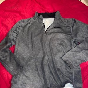 Nike pull over
